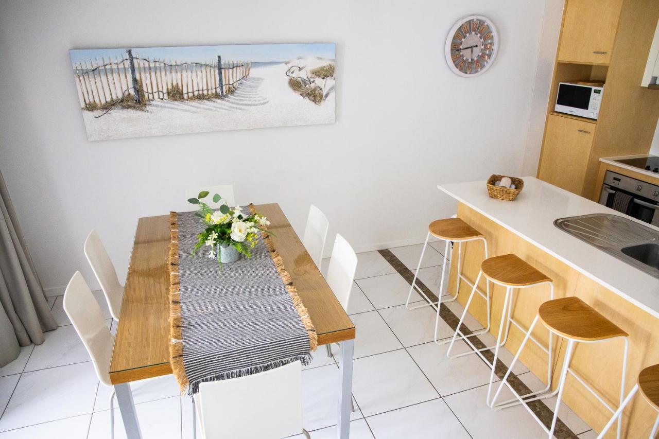 Tropical Getaway In 2 Bedroom Unit In 4 Star Resort Noosaville Luaran gambar