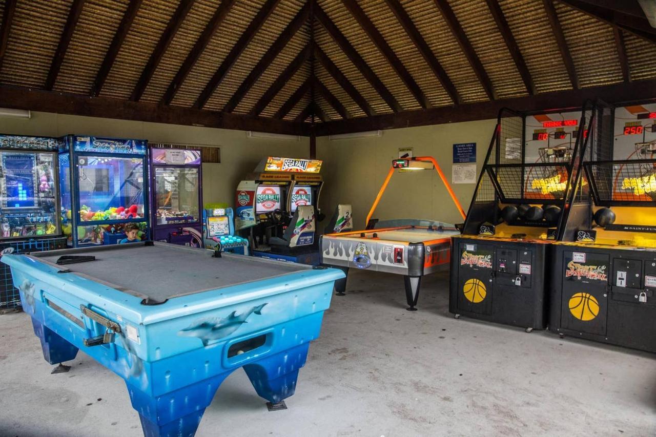 Tropical Getaway In 2 Bedroom Unit In 4 Star Resort Noosaville Luaran gambar
